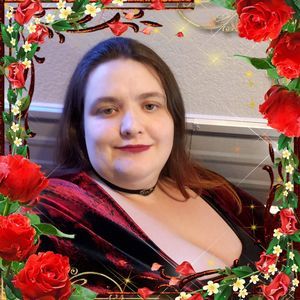 Meet your Posher, Dena